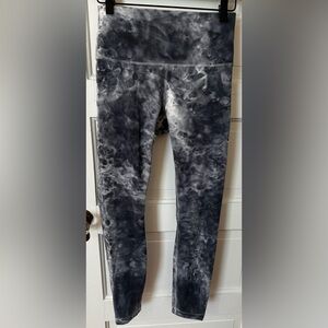 Lululemon Wunder Under High-Rise Tight 25" *Luxtreme Marble Dye Classic Navy 6